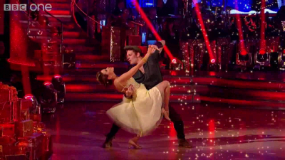 Rachel_Stevens_dances_to__Please_Come_Home_for_Christmas__-_Strictly_Come_Dancing_Christmas_Special_avi_000031040.jpg
