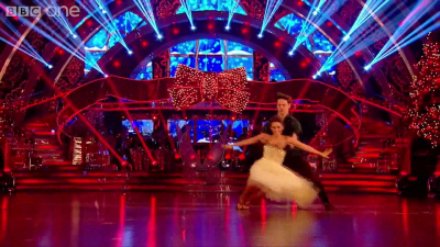 Rachel_Stevens_dances_to__Please_Come_Home_for_Christmas__-_Strictly_Come_Dancing_Christmas_Special_avi_000089280.jpg