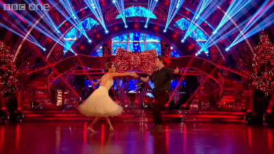 Rachel_Stevens_dances_to__Please_Come_Home_for_Christmas__-_Strictly_Come_Dancing_Christmas_Special_avi_000090320.jpg