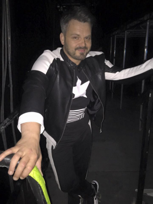 BACKSTAGE2.jpg